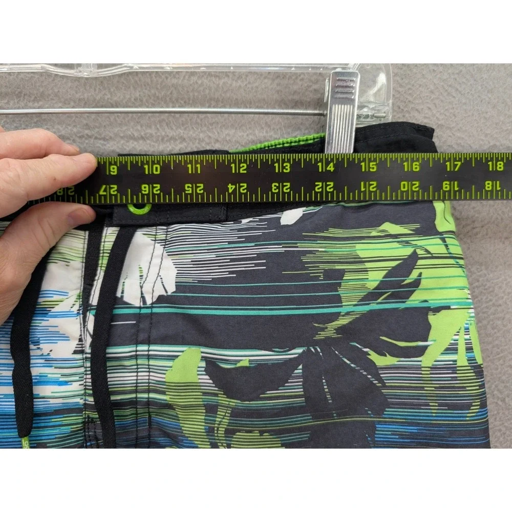 Speedo Board Shorts Men's Size M Floral Mesh Lined Swim Trunks Hawaiian Tropical